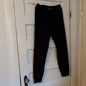 Aritzia Black Homestretch joggers